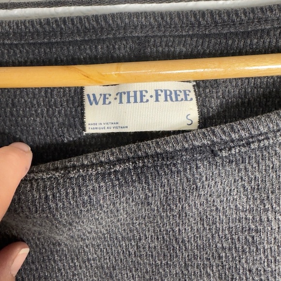 We The Free Gray Cropped Pullover Small - Picture 2 of 6